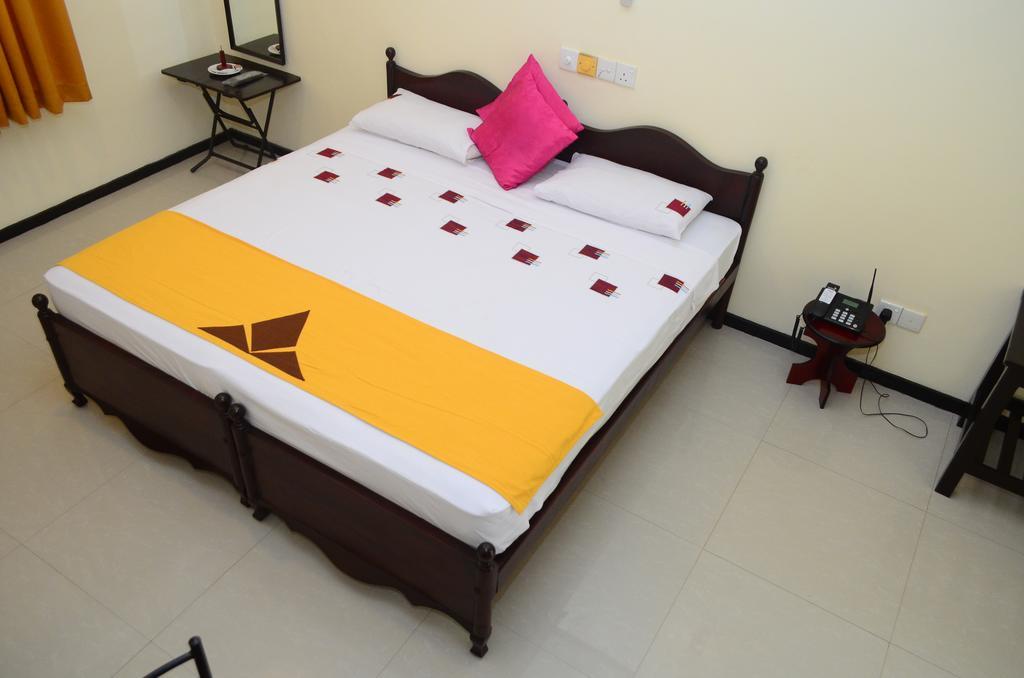 Jayasinghe Holiday Resort Kataragama Exterior photo
