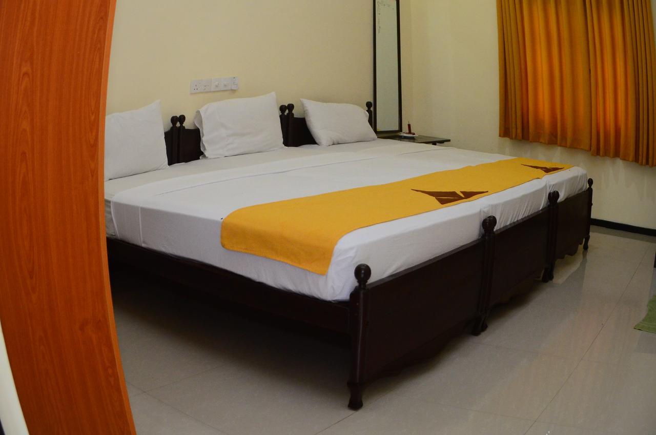 Jayasinghe Holiday Resort Kataragama Exterior photo